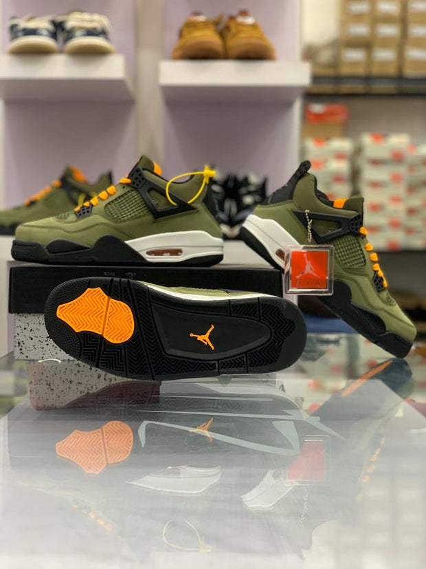 *Undefeated x Air jordan 4 Retro*